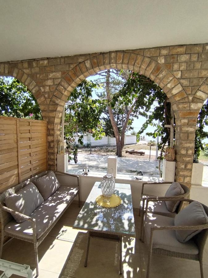 Apartmani Ana Vir Exterior photo